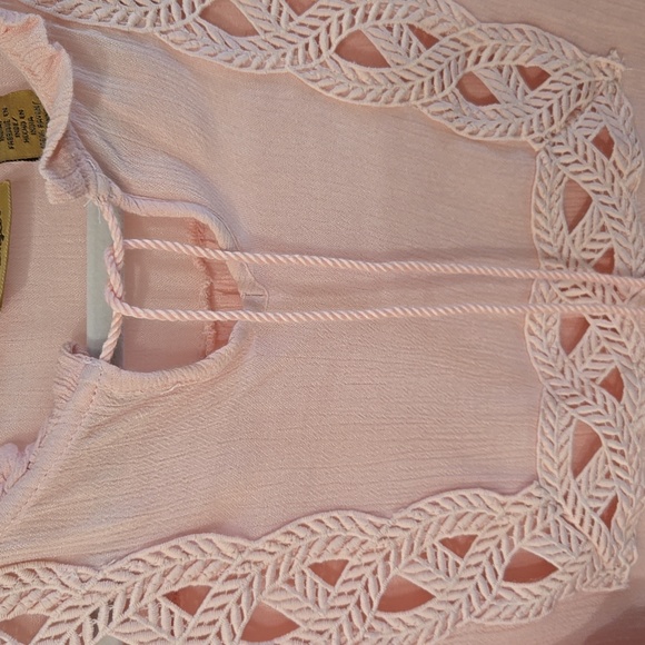 Pink bohemian top with flare/ ruffle sleeves size small - Picture 4 of 7